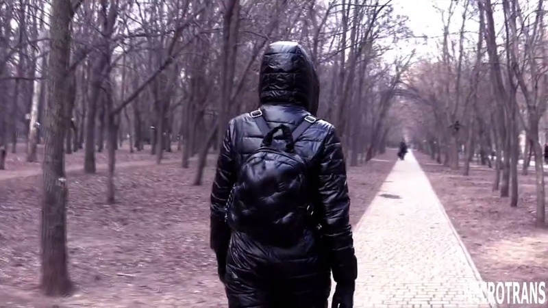 GLOSSY BLACK SKI OVERALLS SPACE SUIT AND BLACK PANORAMIC RESPIRATOR ON THE BASIS OF CM 6 GAS