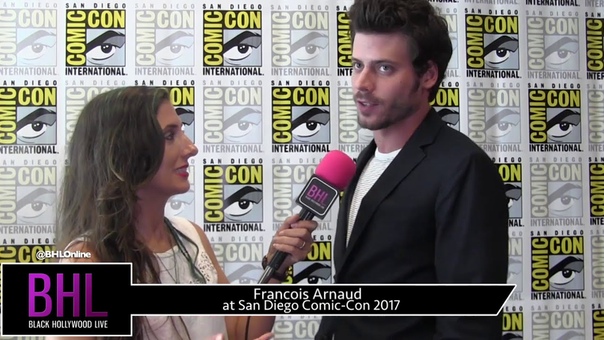 Francois Arnaud ( Midnight, Texas) at San Diego Comic Con