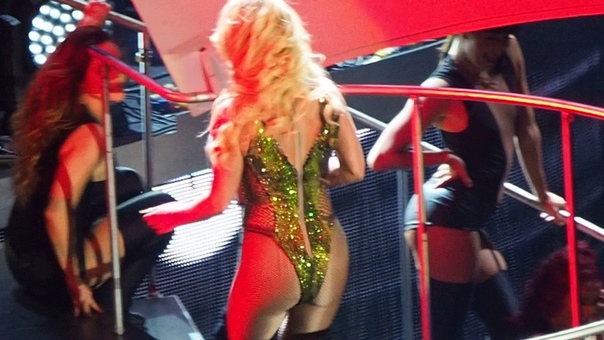 Break The Ice, Piece of Me Britney Spears Live in