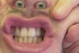 THE WEIRDEST PICTURE ON THE INTERNET
