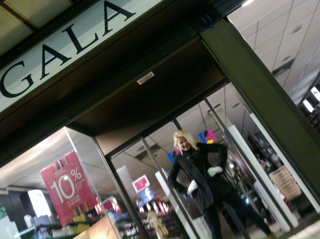 Mademoiselle Nellie | 