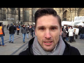 Демонстрация в Кёльне против школьного