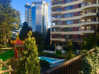 Ялта приморский парк 6б. Парковый проезд ялта. Парковый проезд ялта. Жк омега ялта. Жк парк хаус ялта.