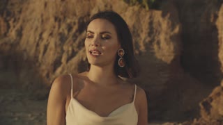 Sinead Harnett ft. Gallant - Pulling Away
