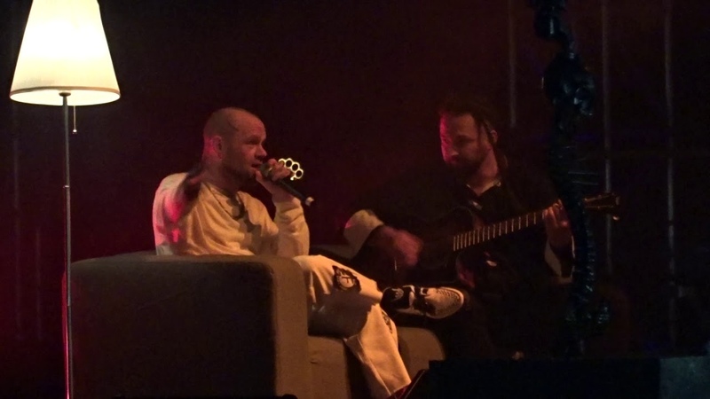 Five Finger Death Punch Wrong Side of Heaven (accoustic) Prague 2020