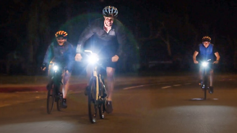 R1 EVO Smart Communications Cycling Helmet: Simplified Communication Tail