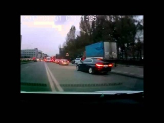 Не смотрим куда едем.