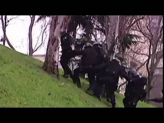 French police vs hill. Epic Fail. 09/01/2015