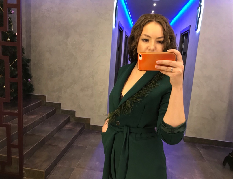 Елена Красноперова |