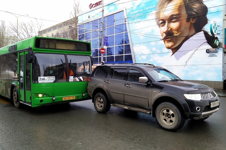 На Московской произошло два ДТП с участием автобусов Это картинка