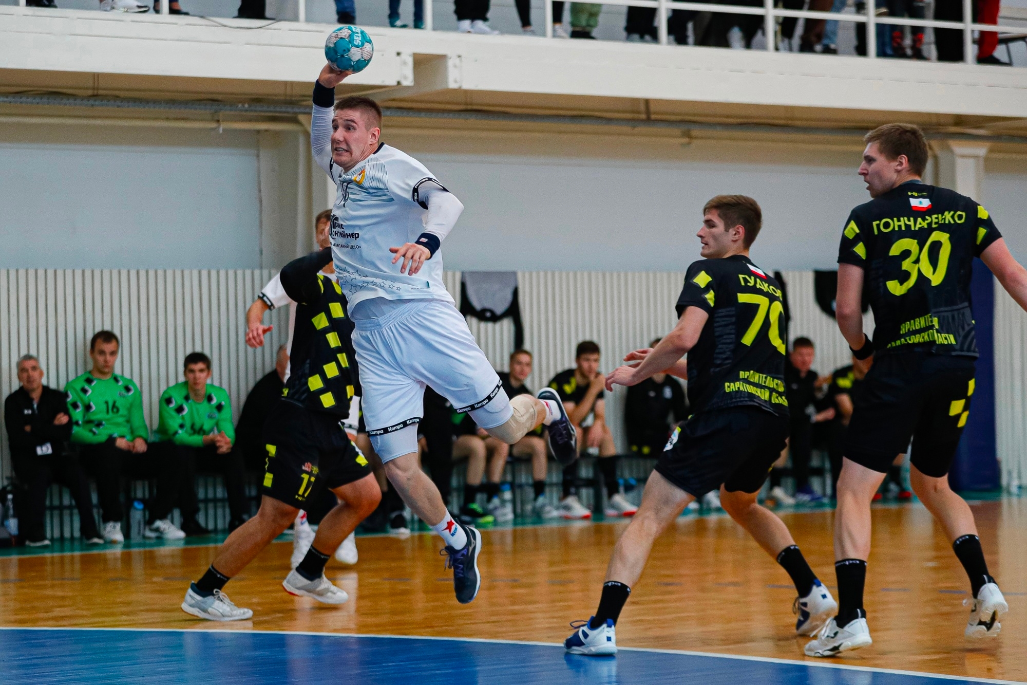 Olimpbet Cуперлига. Андрей Коркин: "Нравится, как играет в "Кельце" Артём Королёк", изображение №5