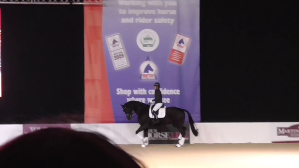 Charlotte Dujardin Your Horse Live 2017 With En Vogue Part