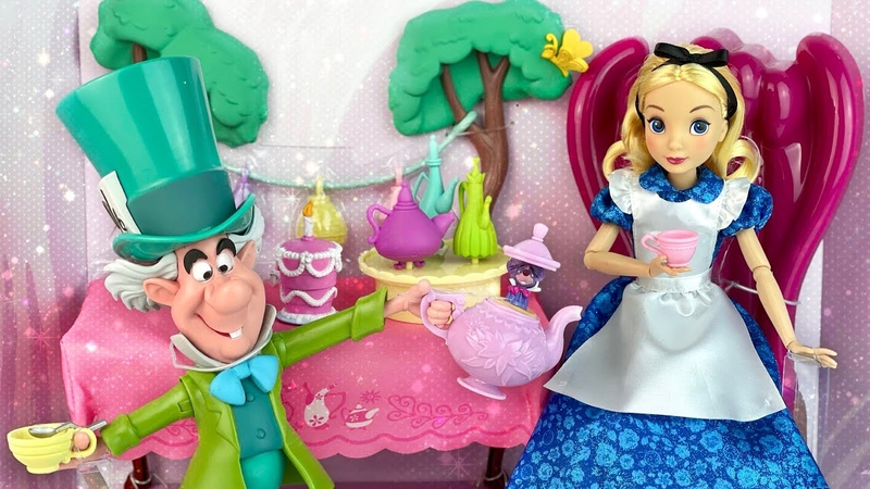 Alice in Wonderland Tea Party Classic Doll Play Set Review