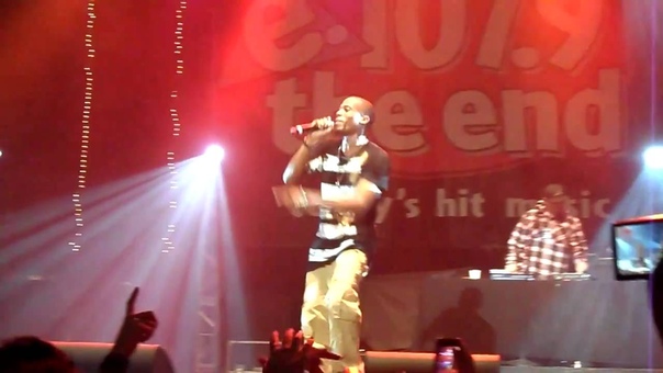 Airplanes B. o. B ft. Hayley Williams Jingle Ball