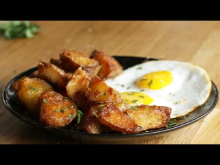 Easily The Best Garlic Herb Roasted Potatoes